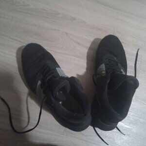 Nikes Size 12 Air Precision 2 Black